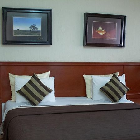 Готель Mansion Mijashe Wellness & Travel House Морелія Екстер'єр фото