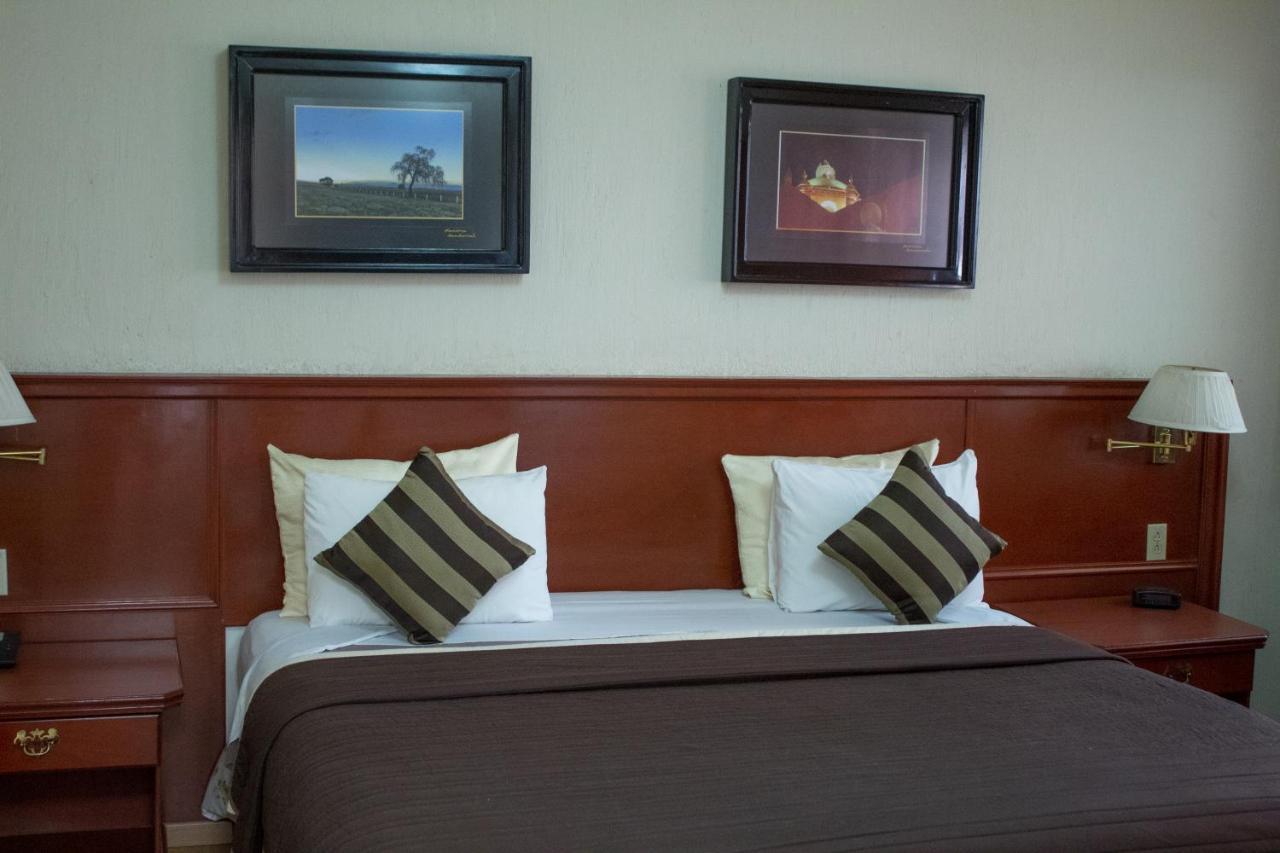 Готель Mansion Mijashe Wellness & Travel House Морелія Екстер'єр фото