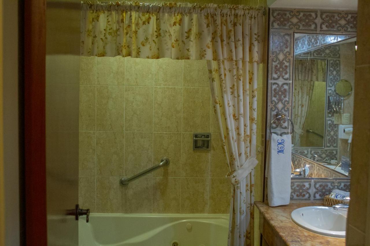 Готель Mansion Mijashe Wellness & Travel House Морелія Екстер'єр фото
